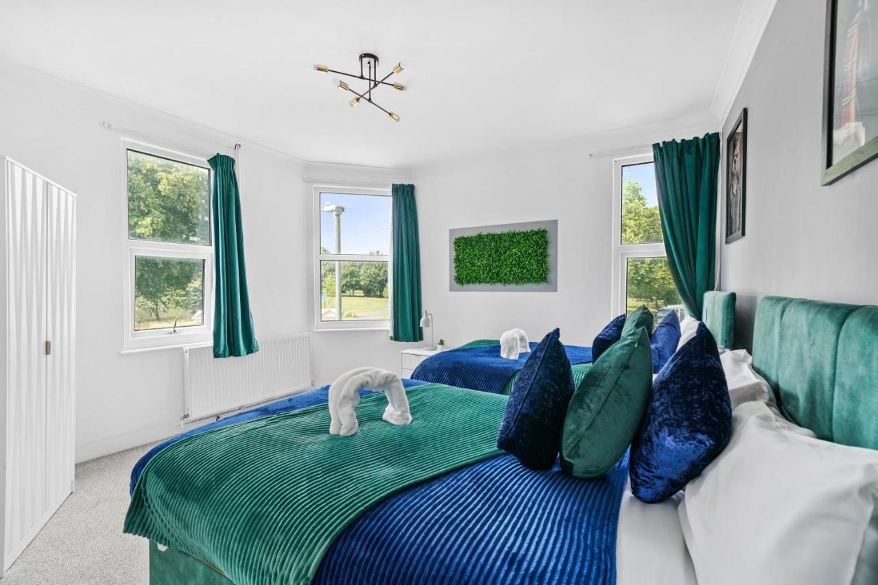 The Emerald Gem - Overlooking The Park Apartment Бристол Екстериор снимка
